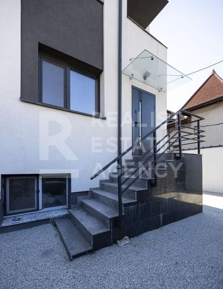 Chirie, casă, 8 camere, zona 1 Mai, București - 2