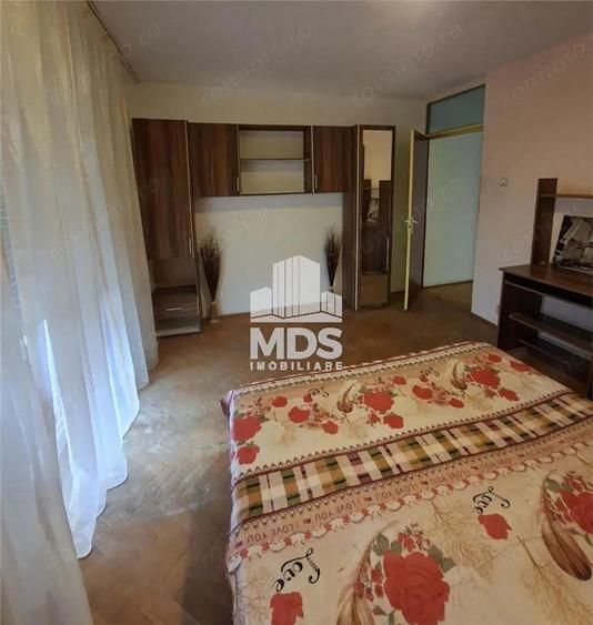 Decomandat cu 2 balcoane la etaj 3 in Bucovina - 2