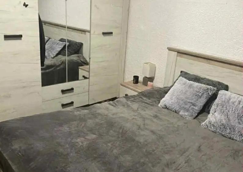 Apartament 3 camere, decomandat - zona Vlahuta - 8