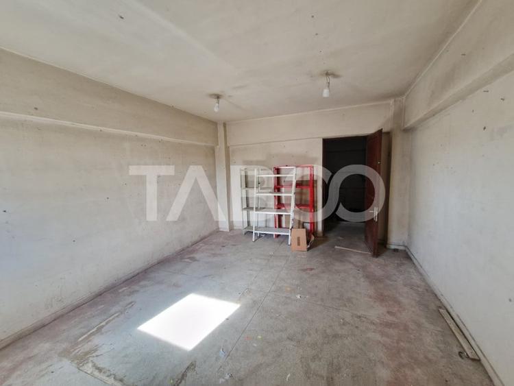 Spatiu comercial sau birouri in Turnisor la parter cu vad stradal - 8