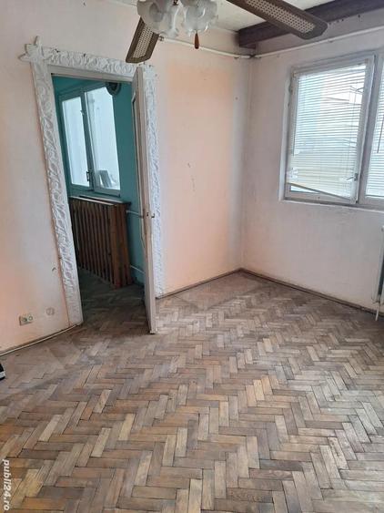 De vanzare apartament cu 2 camere, et.4 zona Piata Sarbilor - 3