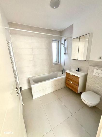 Apartament cu 3 camere în Tineretului