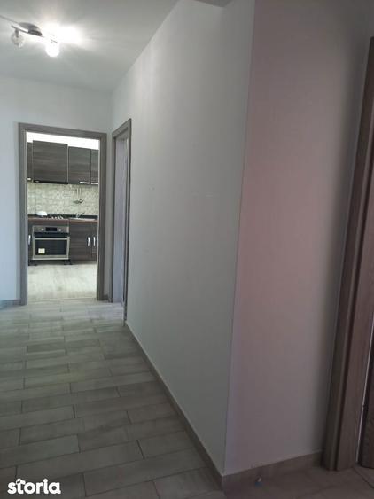 inchiriez apartament cu 3 camere, Mioveni, Robea langa Primarie - 6