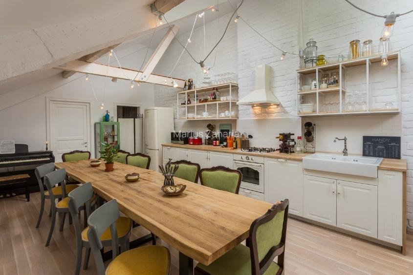 Vilă istorică complet restaurată și consolidată, curte proprie, 5 min de Unirii Vilă istorică complet restaurată și consolidată, curte proprie, 5 min de Unirii