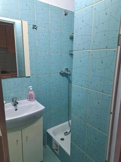 Garsoniera de vanzare , Carpati 2 , Strada Dorna , et. 4 , 21.900 euro neg. - 5