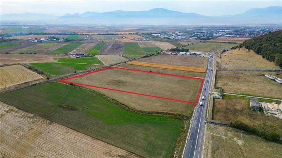 FILM! 60.000 mp, teren intravilan, acces la DN1, Codlea, Brasov - 1