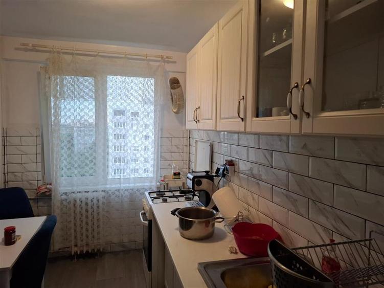vanzare apartament 2 camere | langa metrou N Grigorescu | bloc 1978 | reabilitat - 1