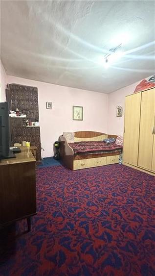Casă individuală cu 4 camere cu Canalizare în Viile Noi