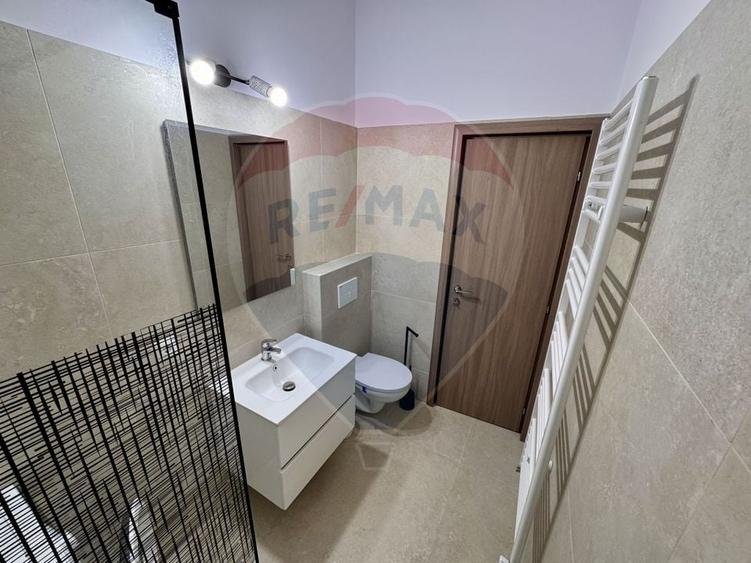 De închiriat - Garsonieră în vilă veche, zona Piața Cipariu - 4