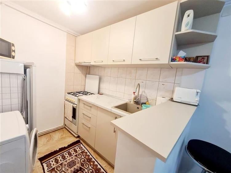 Corp de casa, proprietate tip studio, gata de mutat, Central, Brasov - 3