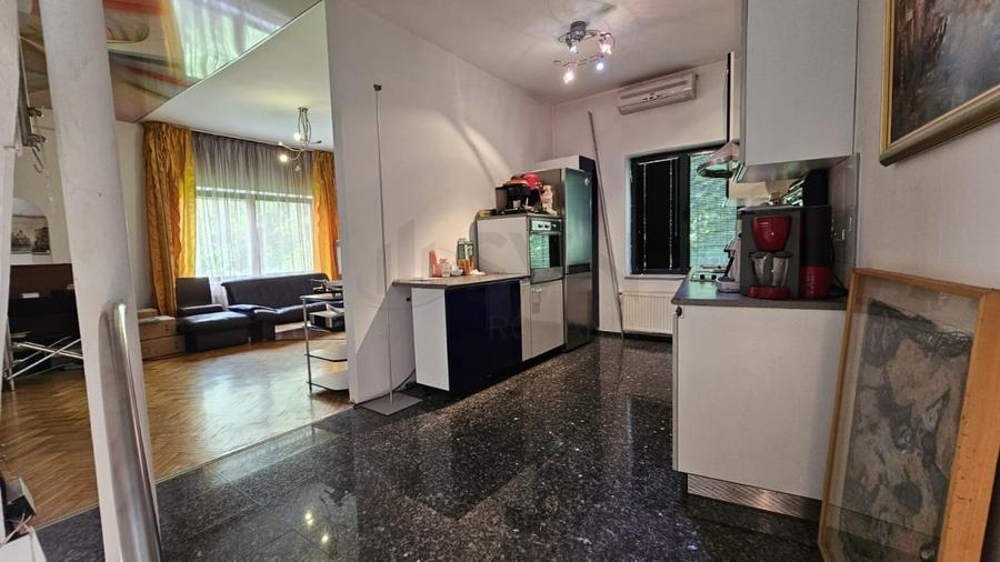 REV2004674 Vila 6 Camere I Capitale - 7