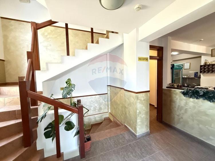 Pensiune cu 14 camere de vanzare Bucovina langa partia Pojorata Malini - 11