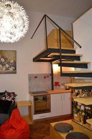 Studiou langa medicina cu scara interioara - 16