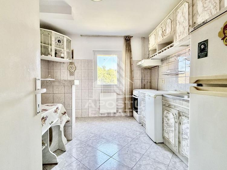 Apartament trei camere decomandat etaj intermediar - 7
