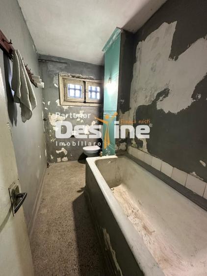 Bulevardul Primaverii - Apartament 2 camere, semidecomandat, 49 mp, etaj 4/4 - 5