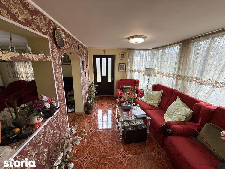 Casa corp C1 84mp + casa corp C2 51mp+garaj+ gradina ?i teren 889mp - 2