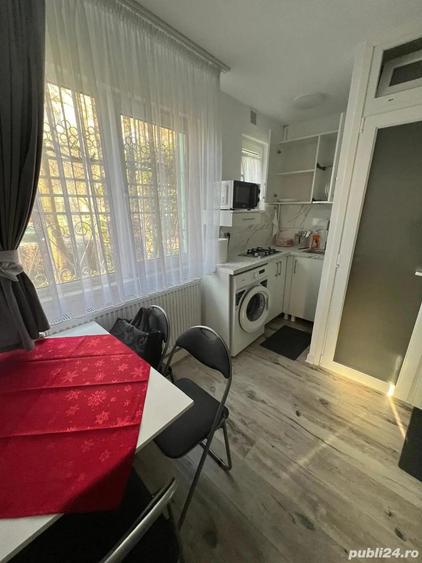 ?agului-Turist - Shopping City-LUX-la PRIMA inchiriere,350 E - 8