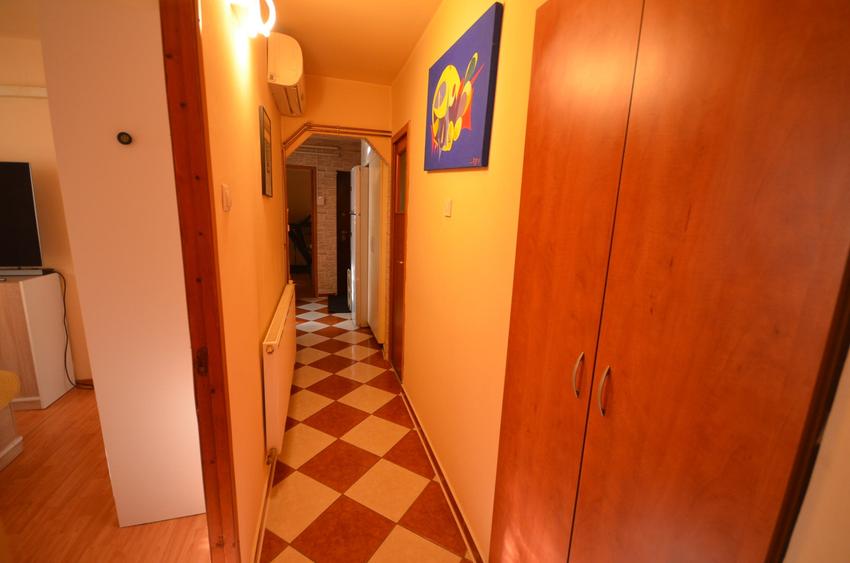 Apartament 3 camere - Aparatorii Patriei - 6 minute metrou - centrala proprie - 26
