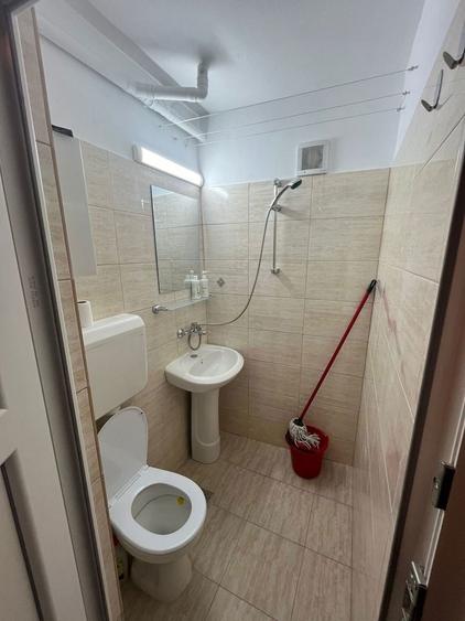 Inchiriez garsoniera zona centrala Piata Alba Iulia - 6