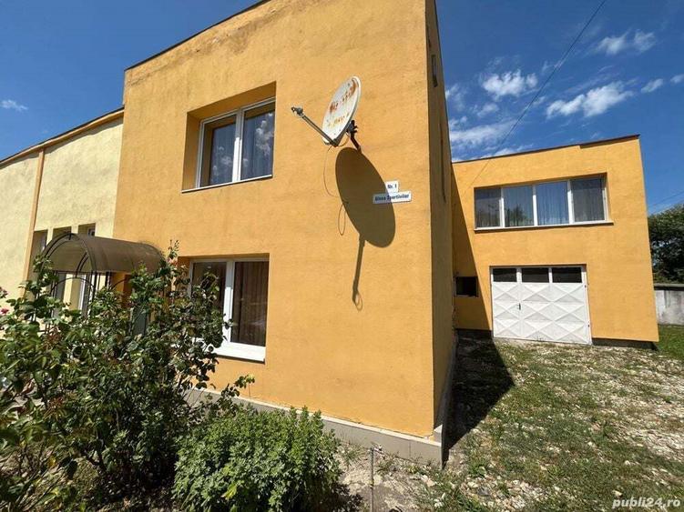 Vand casa P+1- 325 mp, anexa 225 ?i 1100 mp teren aferent, in Caransebes , Aleea.Sportivilor , nr.1 - 9