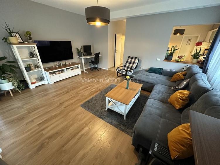 Duplex cu 5 camere de vanzare  în zona Aradului