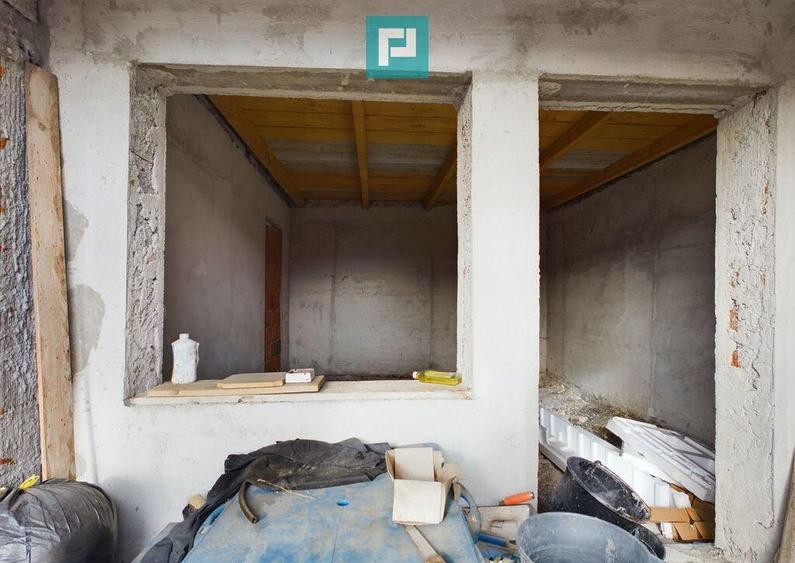 Casa cu 4 camere + anexe in ?ofronea - 14