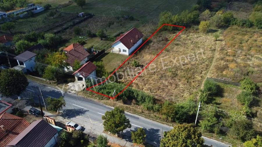 Teren de vanzare Curtea de Arge?, str Victoriei. - 8