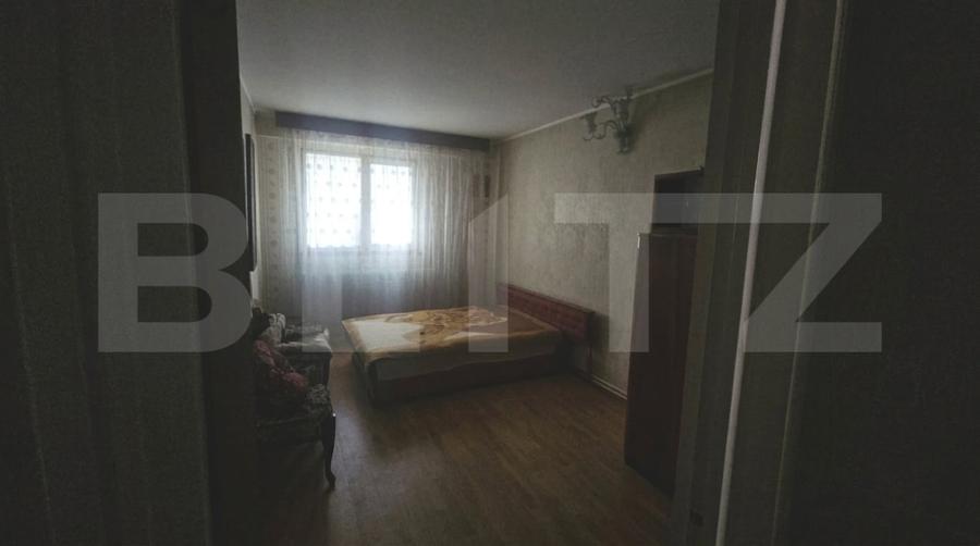 Apartament cu 3 camere decomandat, mobilat în Micro 39
