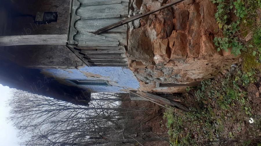 Vand casa ?araneasca din lemn. - 3