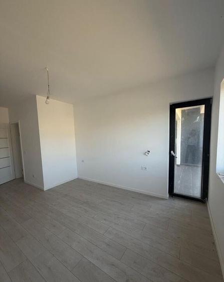 De vanzare jumatate de duplex modern, parter + etaj |... - 2