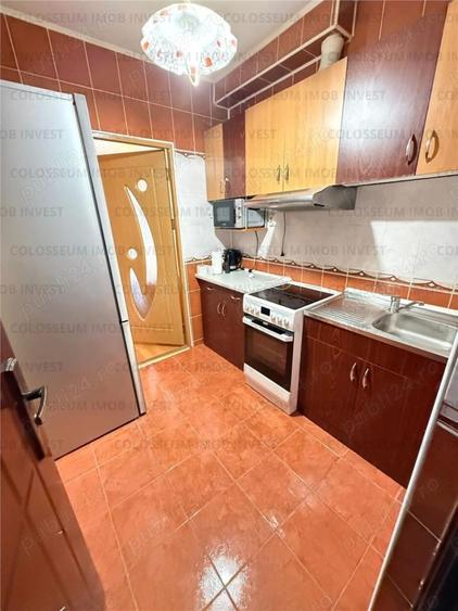 Centru Civic Patria garsoniera (camera cu baie si bucatarie) mobilata - 5