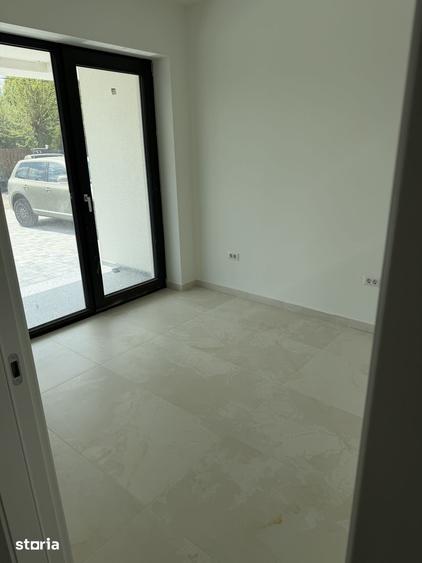 Casă cu 5 camere cu Teren 500 Mp în Bod