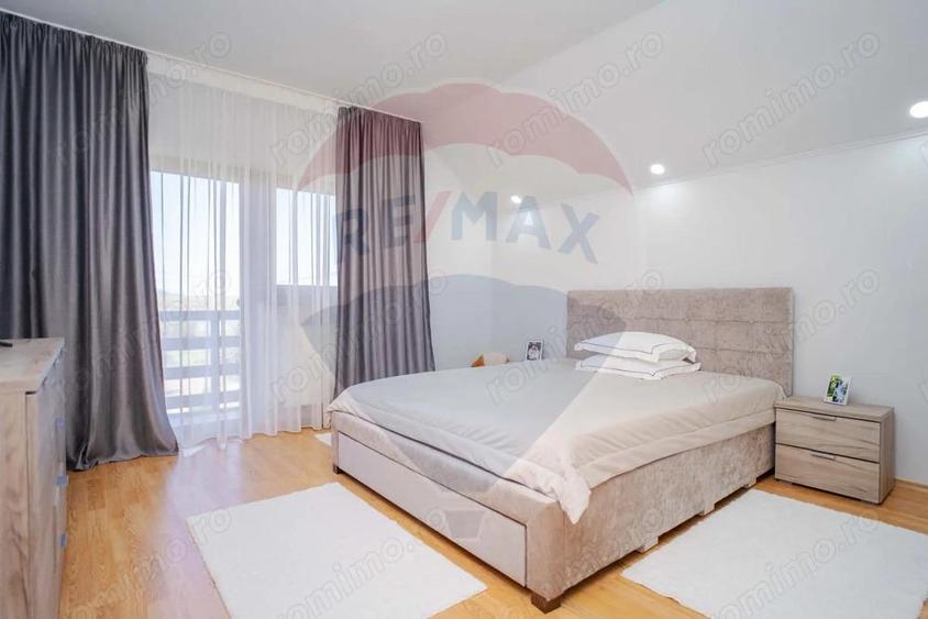 Casa / Vila cu 5 camere de vanzare in zona Central - 9