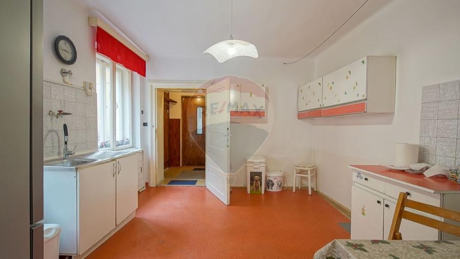 Apartament cu potential deosebit, pe str. Republicii - Centrul Istoric - 5