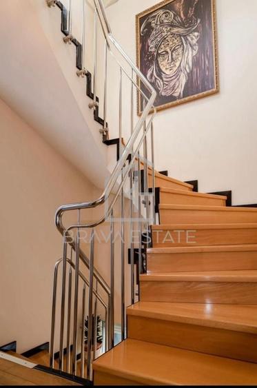 Casă de vânzare, 250 mp, 7 camere, zona Iris - 10