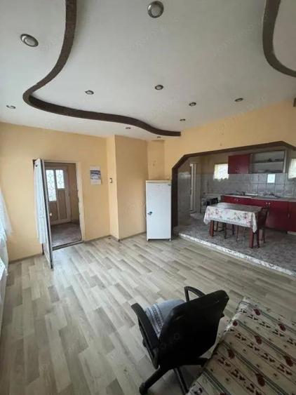 Casa 116 mp, teren 243 mp, anexa 37 mp, zona Grivitei - 20