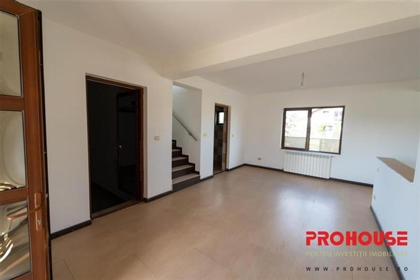 Vila de tip duplex - P+M - Margineni - 5