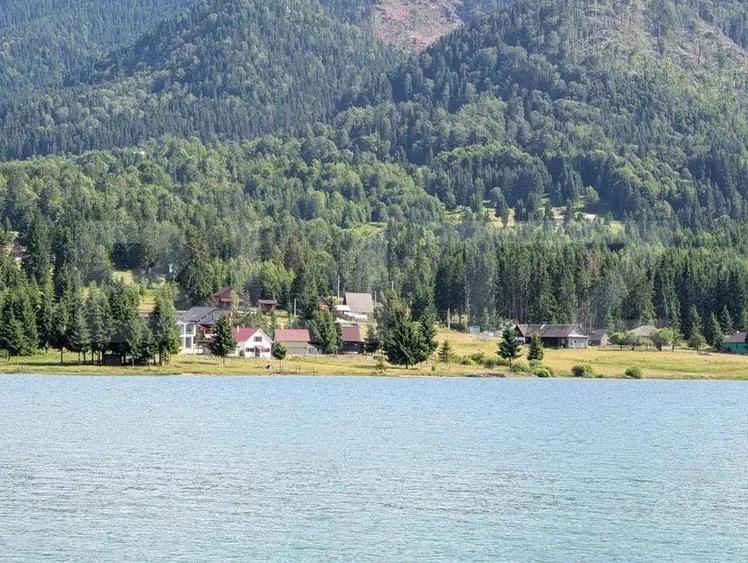 Cabana/Pensiune de vanzare in Colibi?a, cu acces la lac - 3