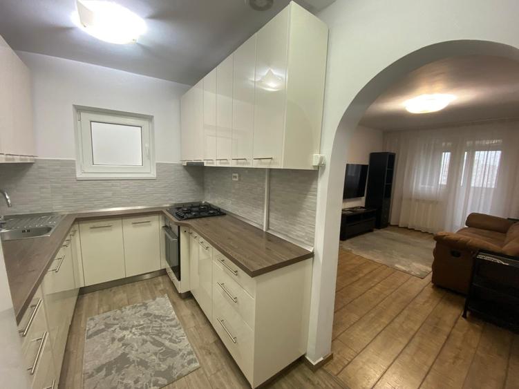 Vanzare 3 camere renovat,mobilat -zona metrou N.Grigorescu - 11