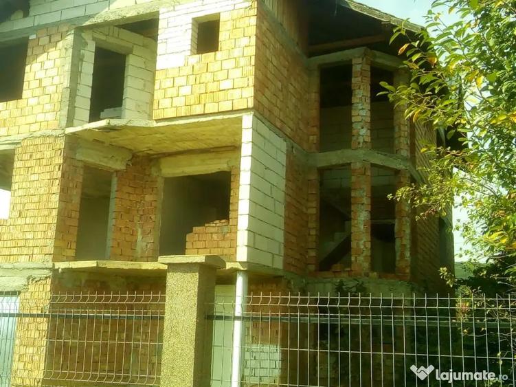 Vand casa/vila urgent! - 2