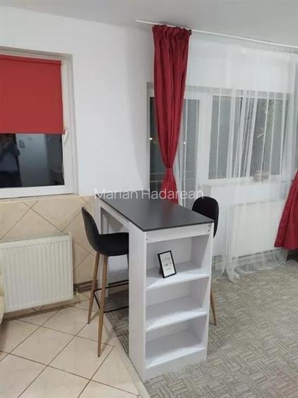 Vanzare apartament o camera modern Marasti zona Farmec, Cluj-Napoca