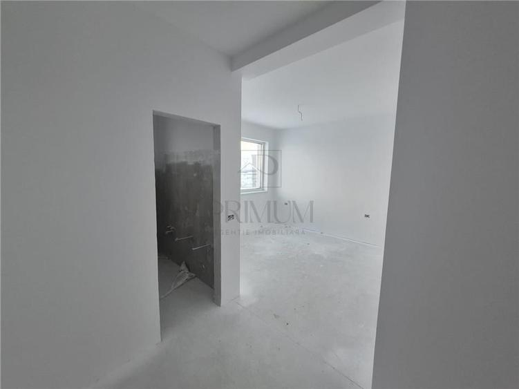 Duplex superb cu 4 dormitoare - teren 330 mp - locatie foarte buna - 11