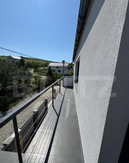 Apartament cu 3 camere, prima inchiriere, 80 mp, parcare, te - 16