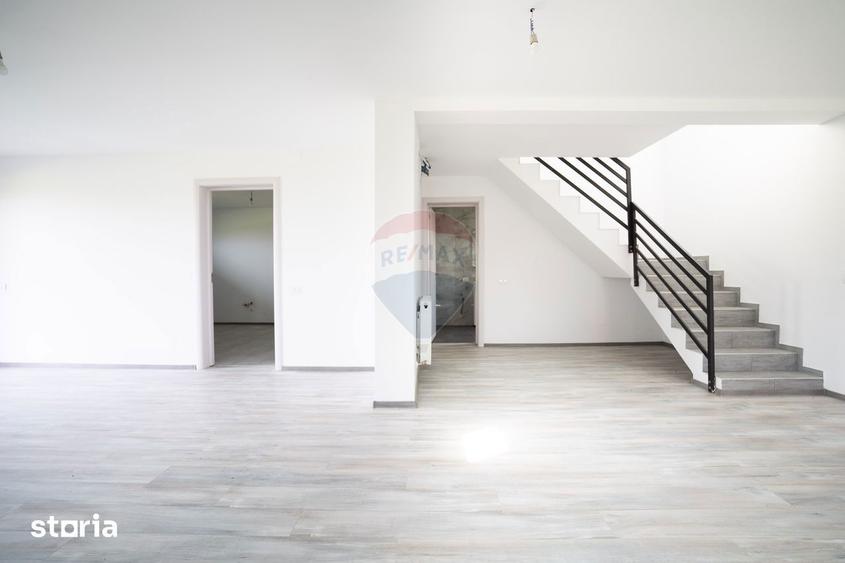Casa noua P+M, 160 mp utili | 1.000 mp teren | Bradu 10 min Pite?ti - 13