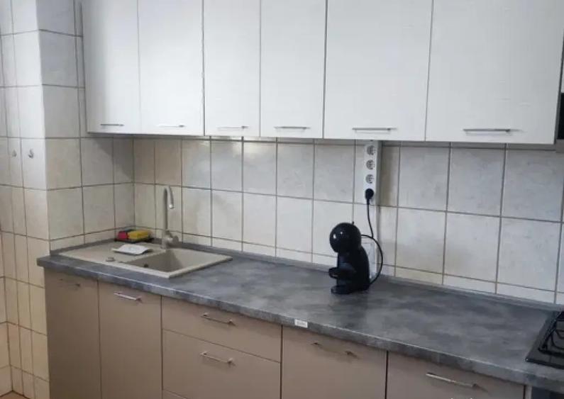 Proprietar inchiriez Apartament 3 camere, renovat, 1 min metrou + loc de parcare - 6