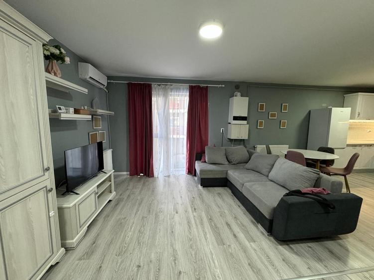 Apartament cu 2 camere semidecomandat în Exterior Vest