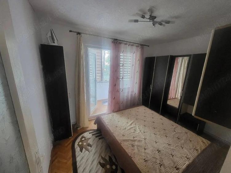 Apartament cu 3 camere decomandat în Unirii