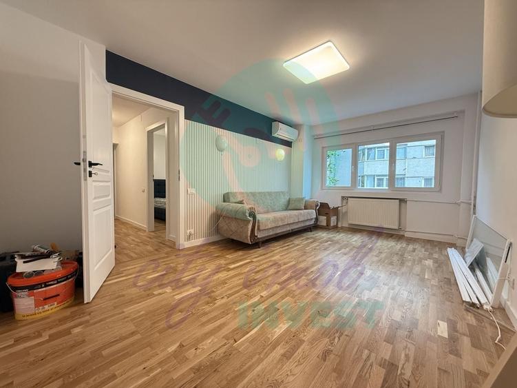 Apartament cu 4 camere decomandat, mobilat în Magheru