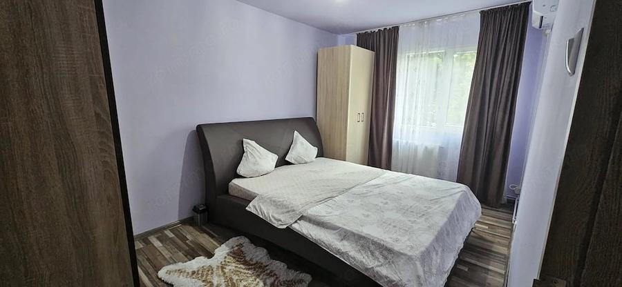 Apartament 3 camere, Zona Circumvalatiunii, Etaj 2, Mobilat si Utilat complet - 4