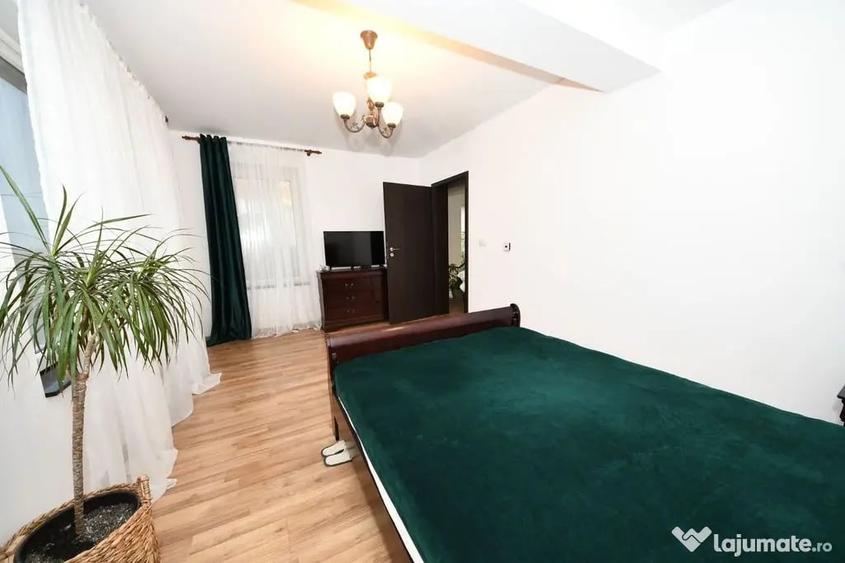 Casă cu 5 camere cu Teren 500 Mp în Ultracentral